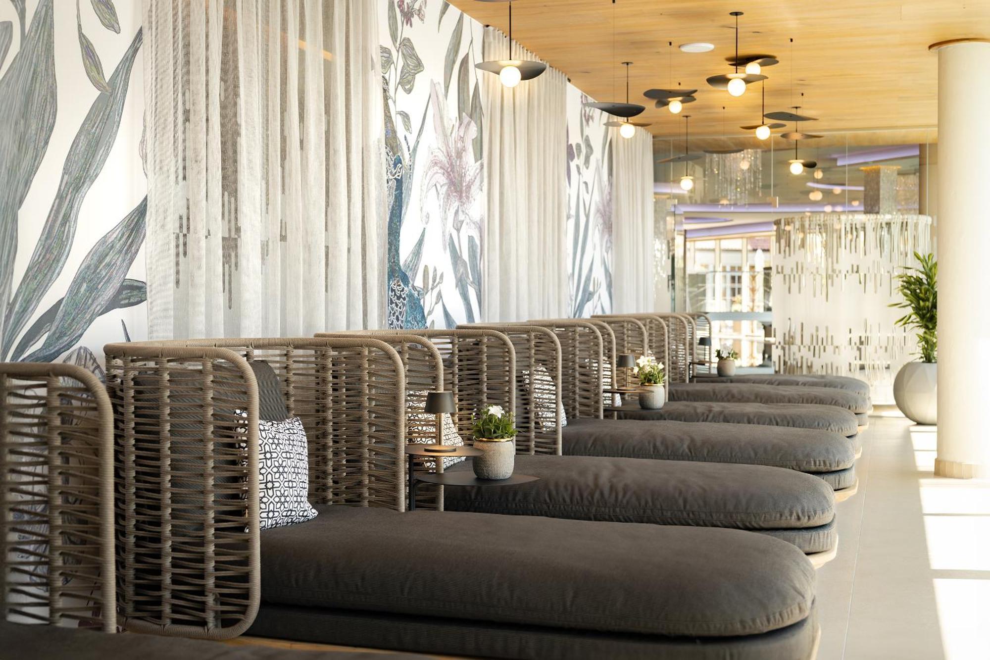 Wellness- & Sporthotel Jagdhof Röhrnbach Exteriör bild